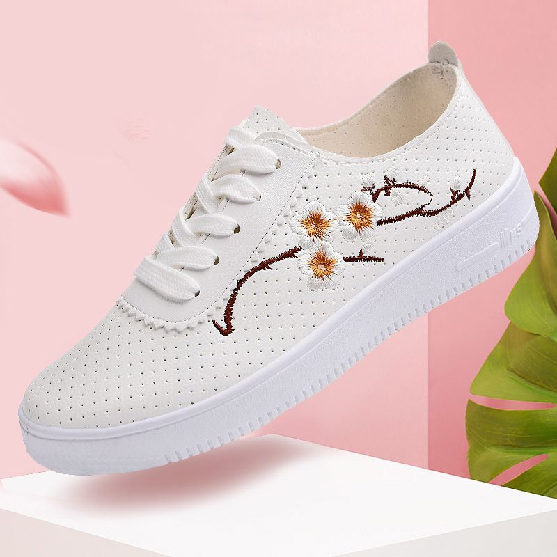 Primavera y verano nuevos zapatos blancos de cuero de mujer huecos zapatos de malla transpirables zapatos de estudiantes con suela suave antideslizante zapatos de mujer coreanos image 4