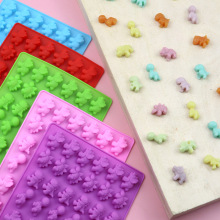 寻味现货批发 跨境 48连小恐龙巧克力模  火漆蜡粒模具 软糖模具