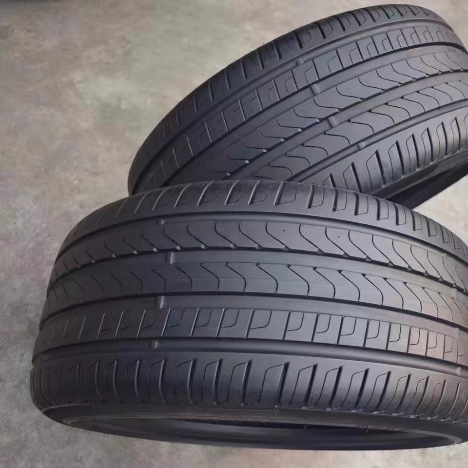 Шина Pirelli P Zero 235/55R18