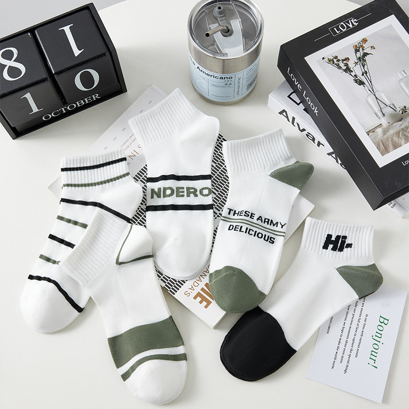 Una bolsa de 5 pares de envío gratis nuevos calcetines de la serie de dibujos animados de primavera y verano para hombres y mujeres calcetines de algodón absorbentes de sudor de boca baja calcetines de dopamina en stock