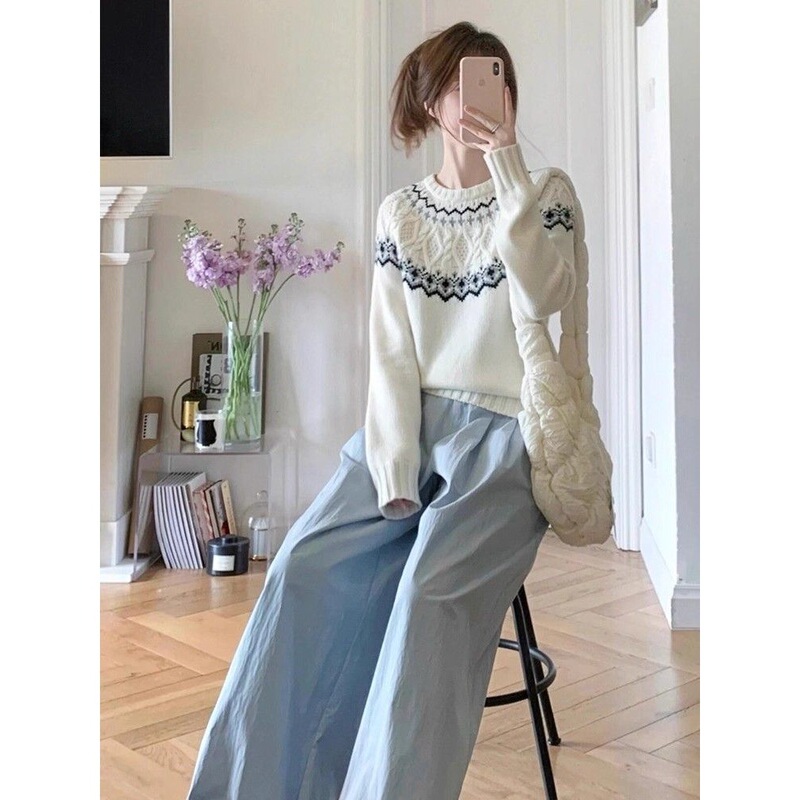 Nordic Style Retro White Jacquard Fair Isle Sweater for Women, Autumn and Winter Thickened High-End Pullover Knit Top Nordic Style Retro White Jacquard Fair Isle Sweater for Women, Autumn and Winter Thickened High-End Pullover Knit Top