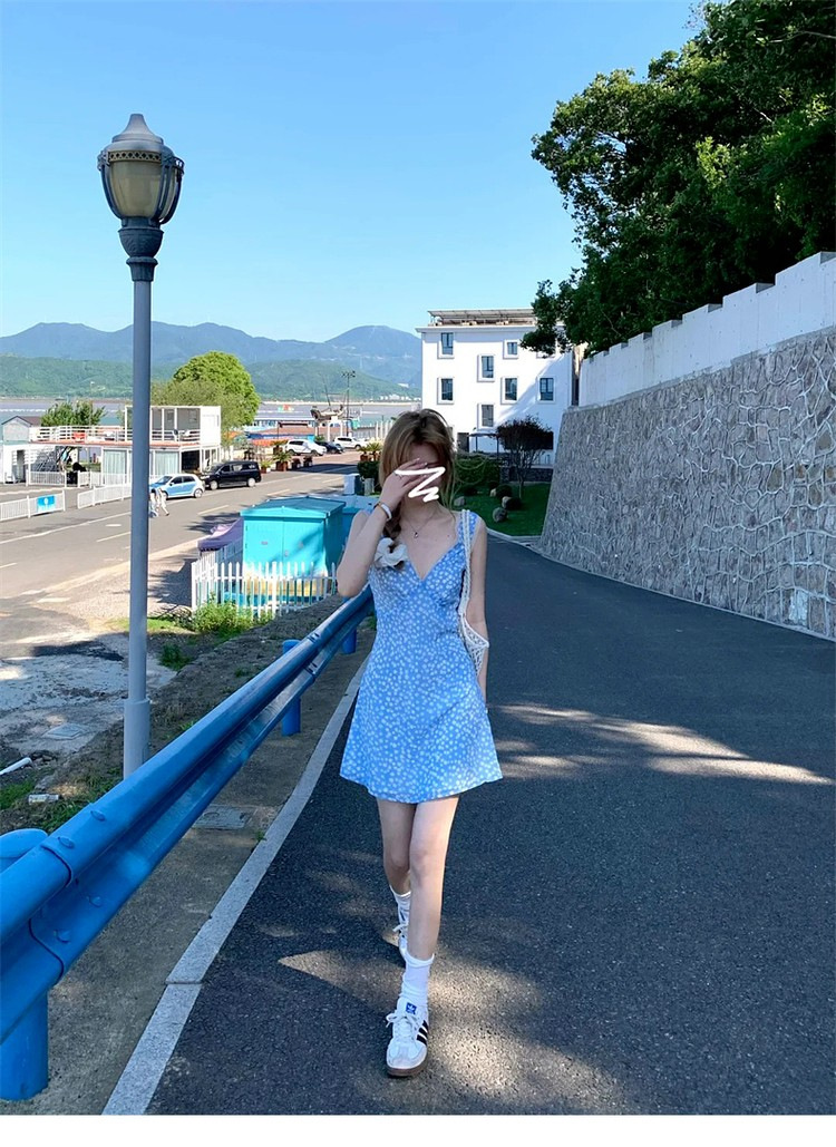 Summer Floral V-neck Dress