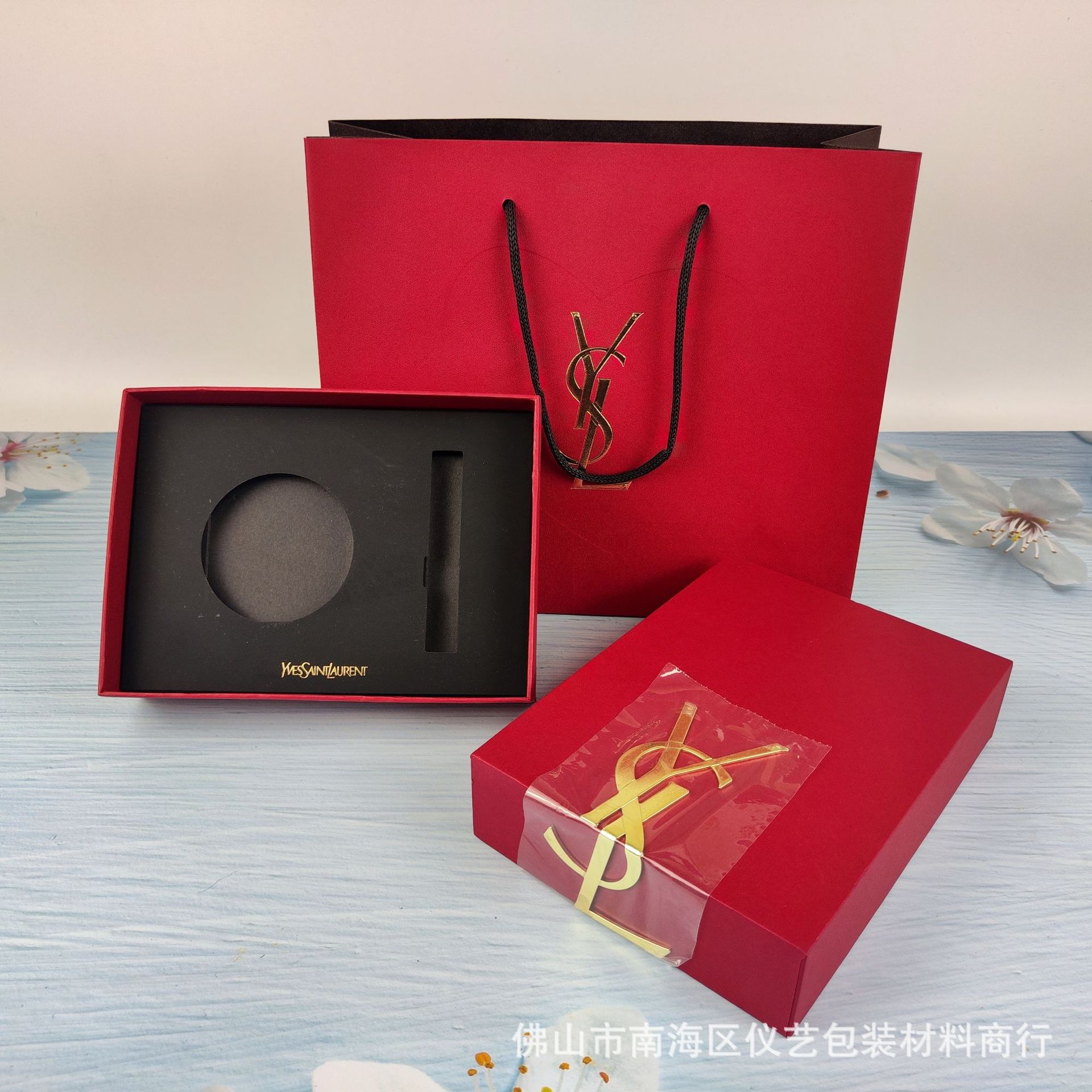 Red lipstick, cosmetic gift box, Birthday gift 3