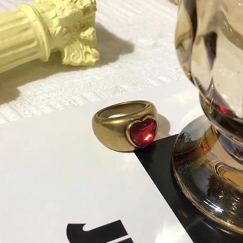 Retro Heart Shape Copper Plating Artificial Gemstones Rings