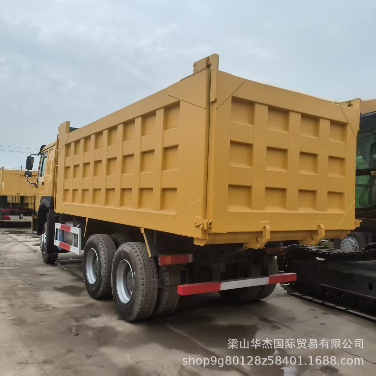 Cross-Border Howo 6X4 Euro 3 Rear-Dump Dump Truck, Sinotruk 371 Horsepower Export Dump Truck to Africa
