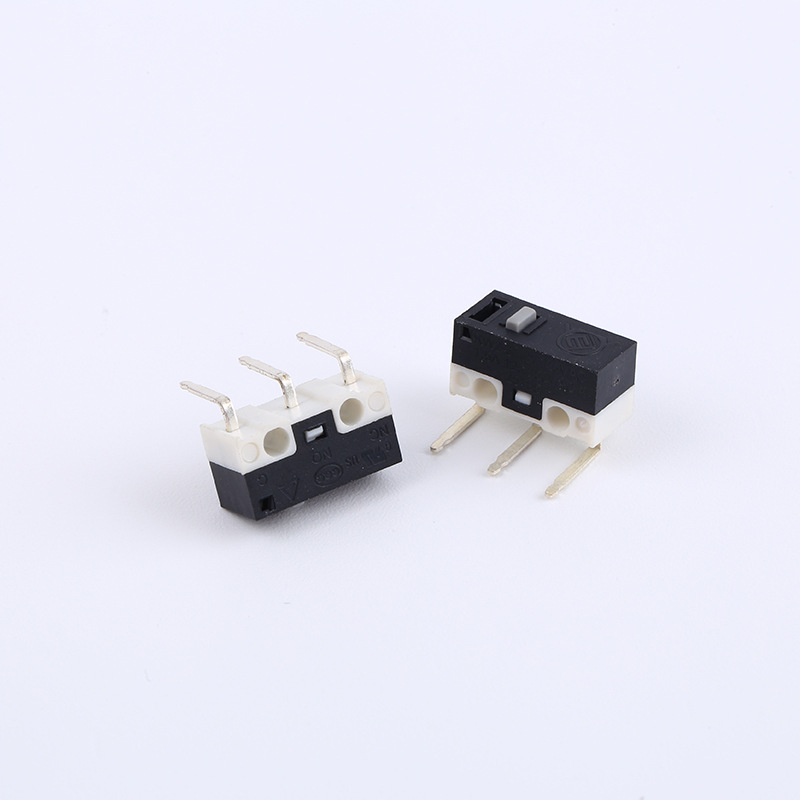 압력 손잡이가 없는 PCB 터미널의 왼쪽