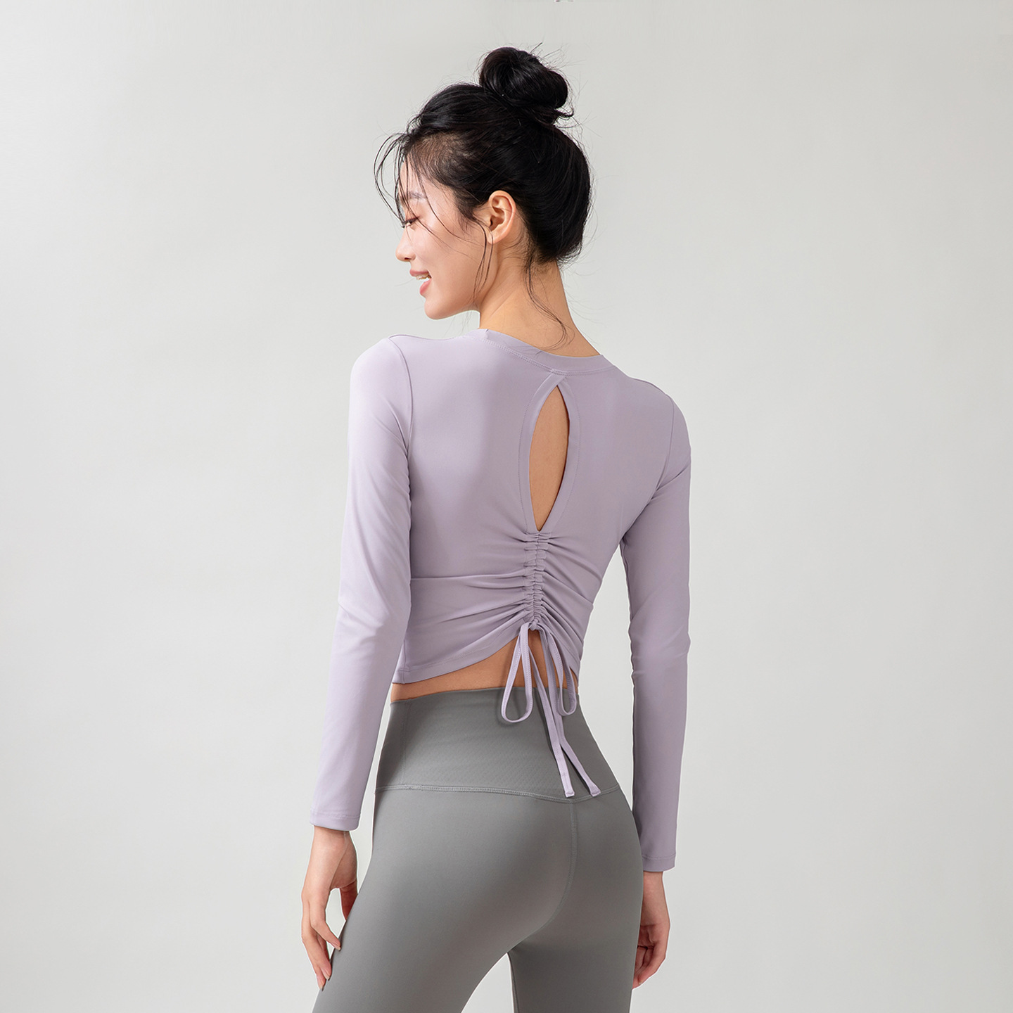 Yoga Clothes with Chest Pads, Cut Out Beautiful Back Sports Tops, High-End Pilates Tight Training Fitness Long Sleeves