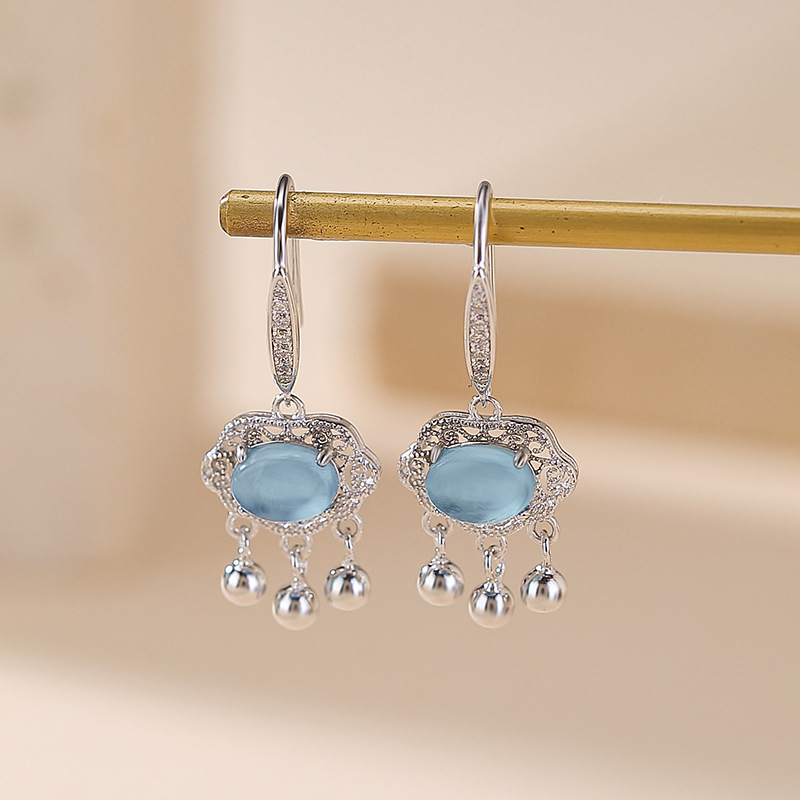 Bông tai bạc S925 hình Ruyi khóa rỗng tua rua — Một cặp