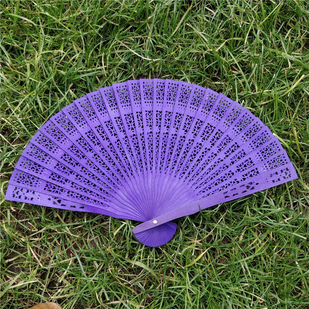 Ventilador de madera de mujer ventilador de madera plegable hueco ventilador de boda clásico ventilador de madera mujer puede hacer LOGO