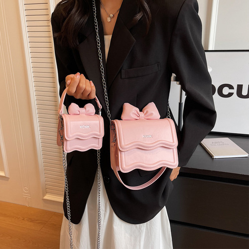 Women's 2024 New Butterfly Bow Handbag, Elegant Korean Style Mini Crossbody Bag, Red Oral Wholesale