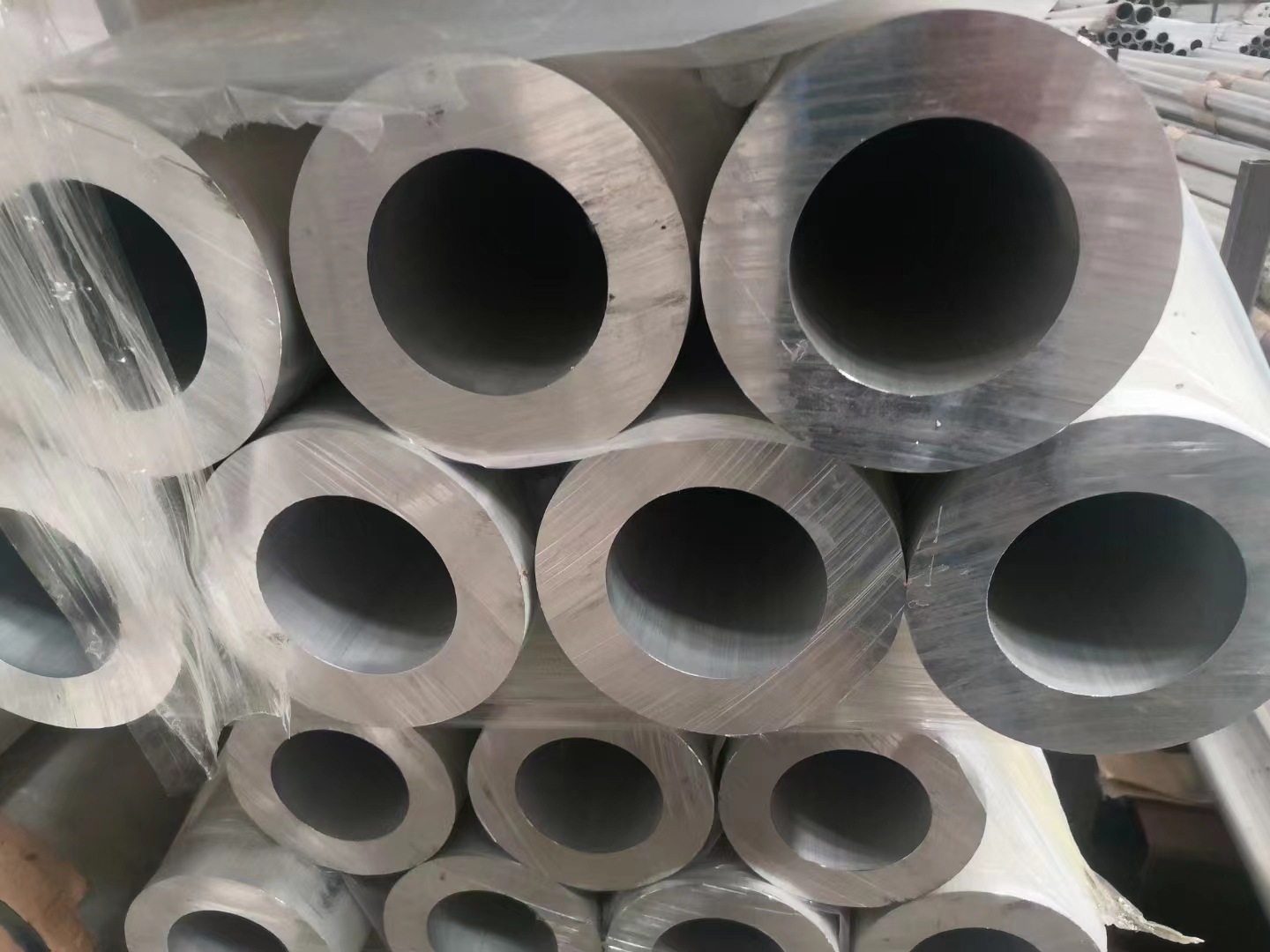 现货供应6061铝管Φ219*8  铝合金管Φ220*10/15 /25  Φ250*10