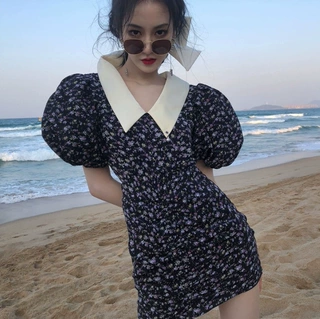 夏装茶歇显瘦气质裙子v领碎花泡泡袖连衣裙2026年早春款女装新款