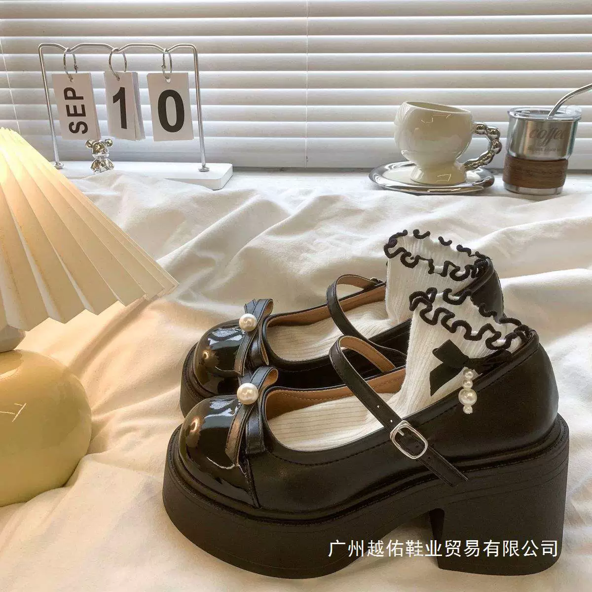 Женские летние туфли Мэри Джейн 2025 года, новые, универсальные, ретро, на толстом каблуке, для невысоких, увеличивающие рост, с неглубоким вырезом, подходят к юбкам.