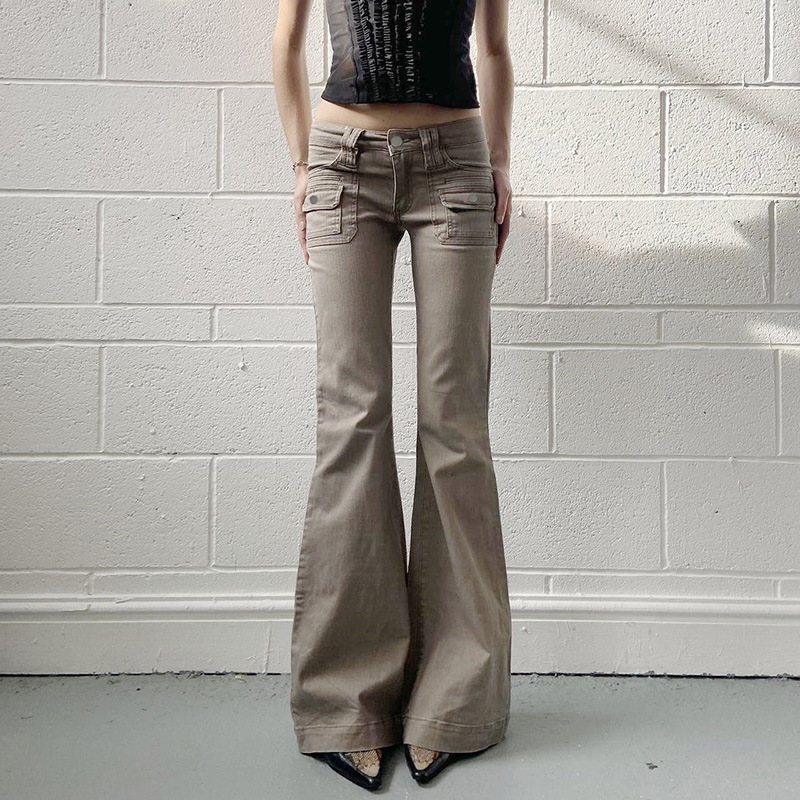 Personalized American Retro Workwear Style Pocket Denim Flared Pants with Washed and Distressed Design, Low-Waist Casual Long Pants for a Spicy Look