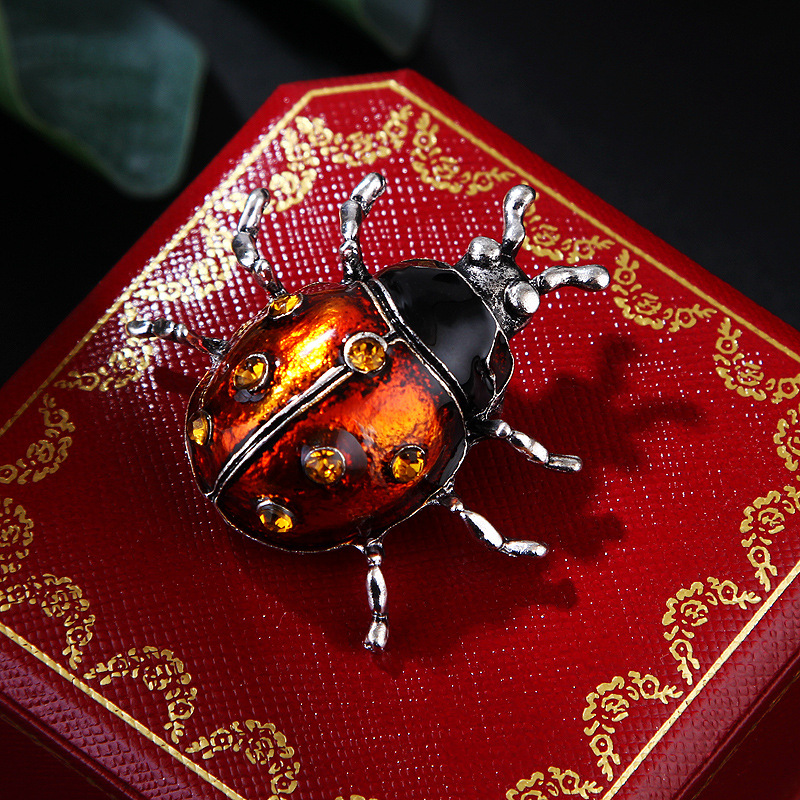 smalto sette stelle coccinella spilla abito femminile spilla moda temperamento colletto cardigan fibbia retro corpetto accessori_voghion.com