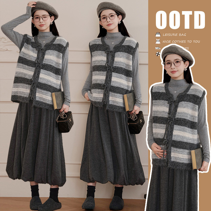 Maternity Casual Style Suit 2025 Spring and Autumn Korean Style Vest Simple Base Shirt Loose Slimming Tank Dress Three-Piece Set Maternity Casual Style Suit 2025 Spring and Autumn Korean Style Vest Simple Base Shirt Loose Slimming Tank Dress Three-Piece Set