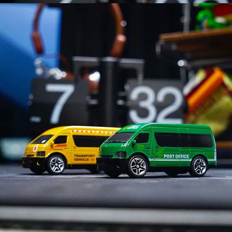 Cross-border 1:64 mini alloy RC desktop remote control car dual-mode Bluetooth remote control desktop truck toy boy Cross-border 1:64 mini alloy RC desktop remote control car dual-mode Bluetooth remote control desktop truck toy boy