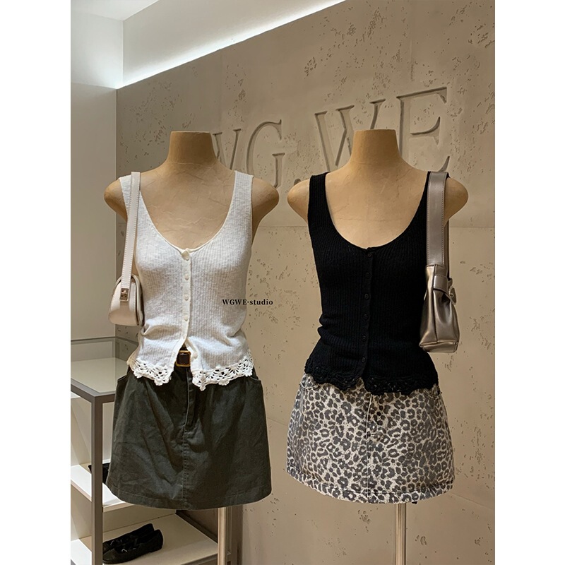 Wgwe9626 Sweet Sleeveless Round Neck Lace Crochet Hem Knitted Vest Top