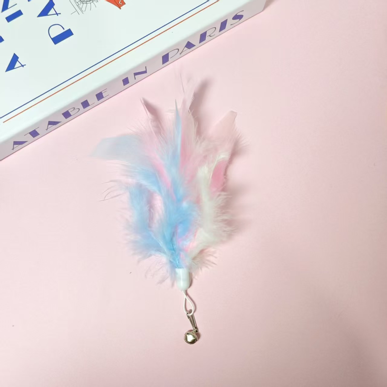 White and blue feather replacement head