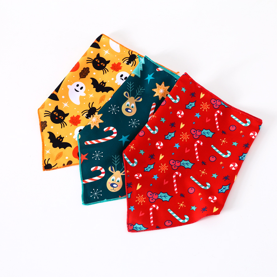 Comercio exterior mascota gato perro impresión Navidad Halloween partido triángulo babero bufanda decorativa lindo saliva toalla