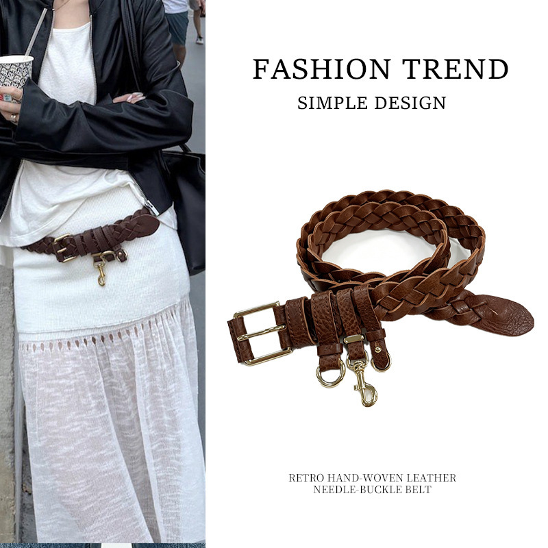 Vintage brown braided belt for women, featuring a double-needle buckle and hook closure, perfect for cinching the waist on jeans or dresses Vintage brown braided belt for women, featuring a double-needle buckle and hook closure, perfect for cinching the waist on jeans or dresses