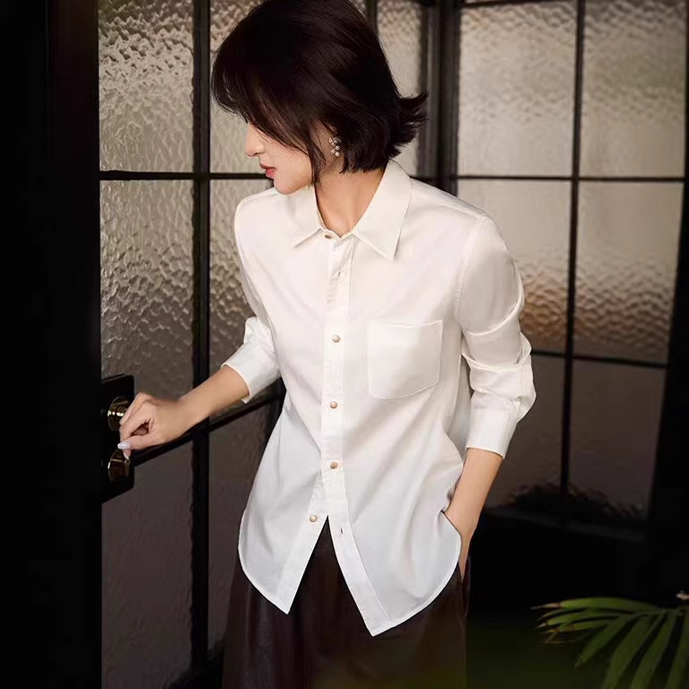 Áo sơ mi nữ cổ polo viền hoa trắng dài tay — trắng chi tiết 3