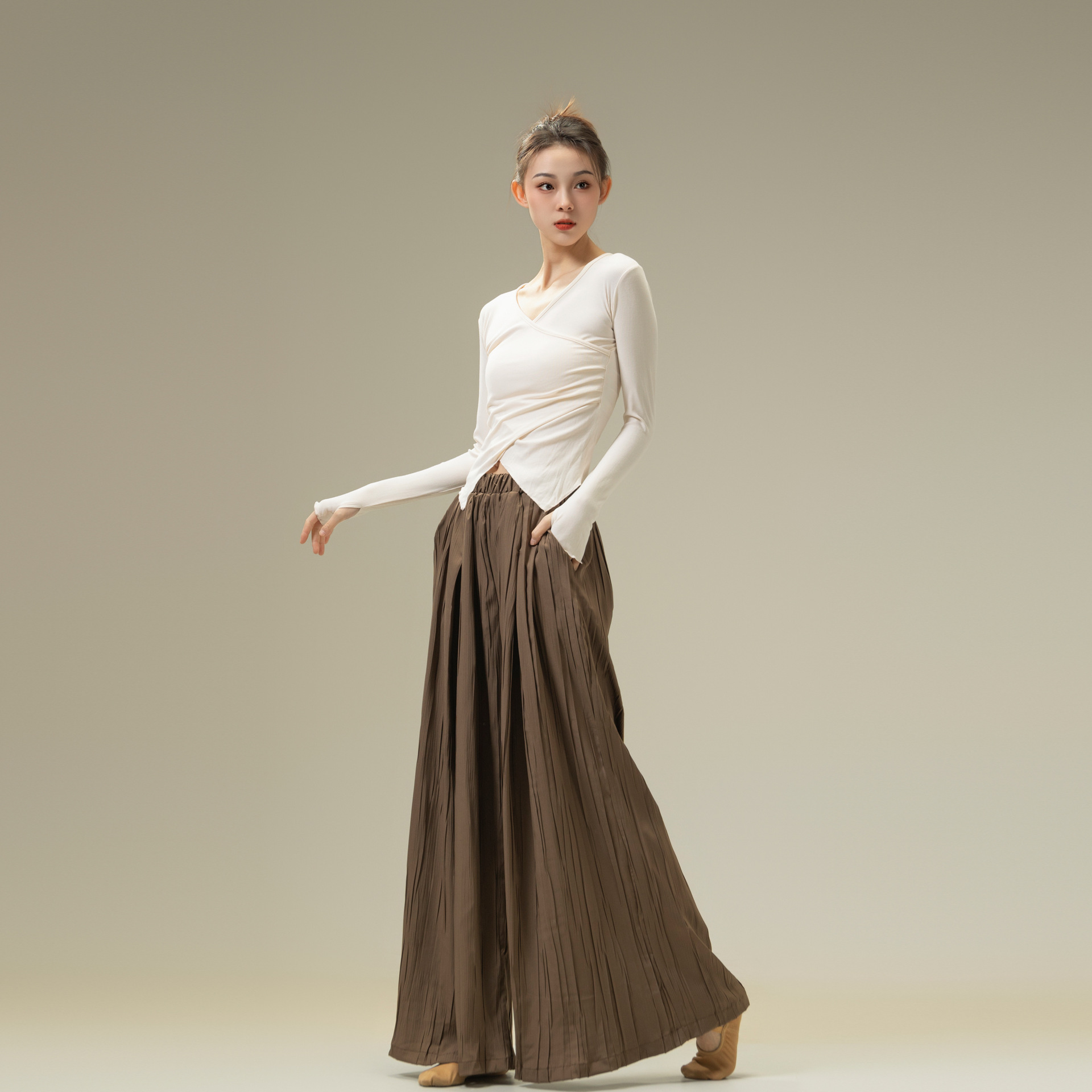 2024 New Modern Dance Practice Clothes, Dance Clothes, Classical Dance Basic Training Clothes, Loose Tops, Yoga Chinese Dance Art Test