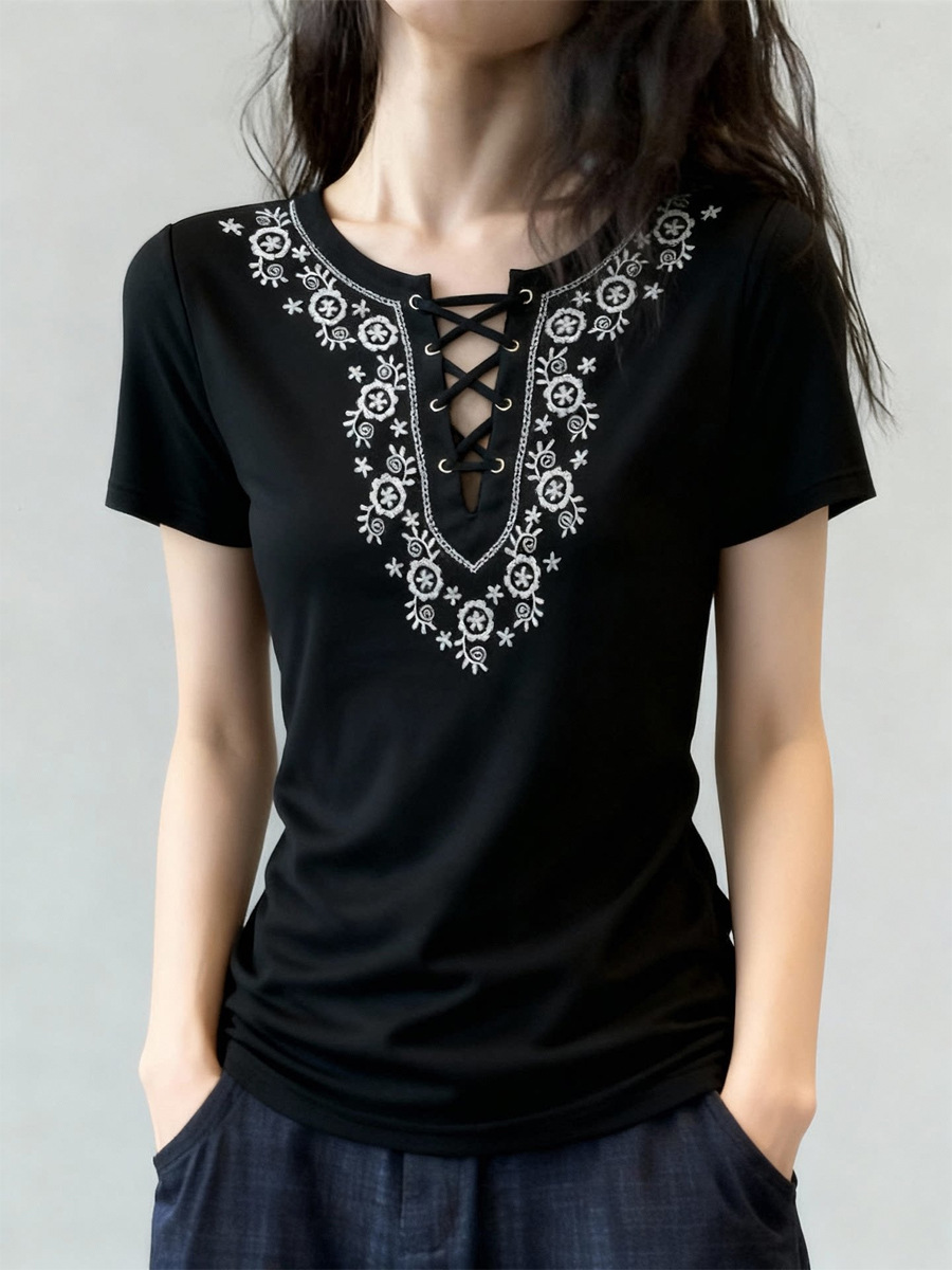 Áo nữ tay ngắn cổ tròn phong cách Bohemian thêu họa tiết, dáng rộng thoáng mát — màu đen