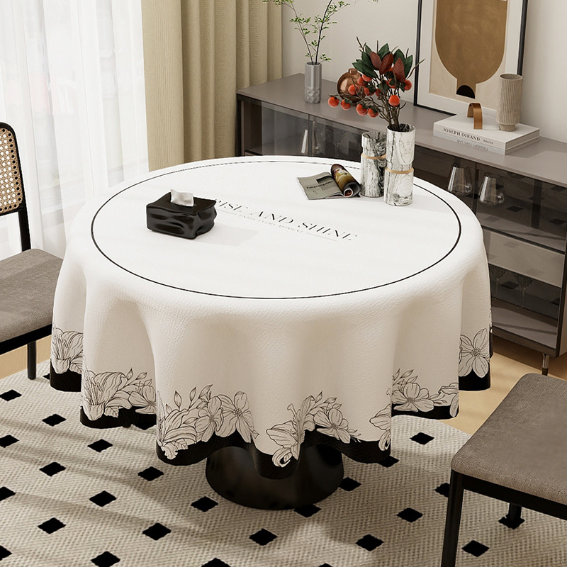 Flowers all over the mountain stream / Diameter 90cm-round tablecloth
