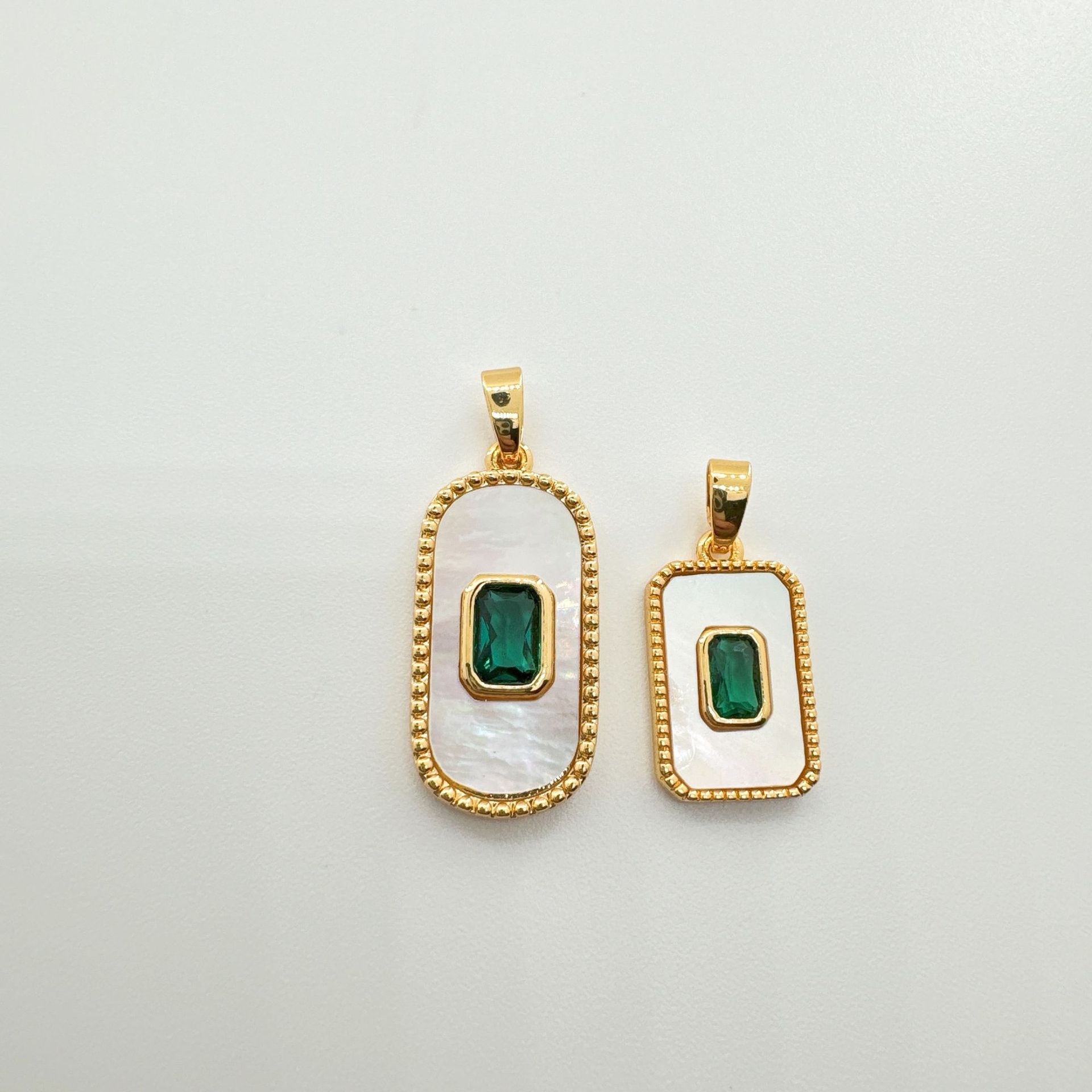 7g Weight Pendant Jewelry Making Type Zircon Inlay Material DIY Jewelry Accessories Classification 1 Piece Quantity Copper Material Color Block Pattern Inlay Design Simple Style, Classic Style Style 1 Piece Copper Zircon Color Block Pendant 7