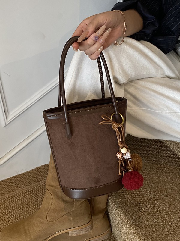 Otoño y invierno retro gavet bolso de cubo de mano mujer 2025 nuevo estilo de alto nivel retro versátil bolso de hombro image 1