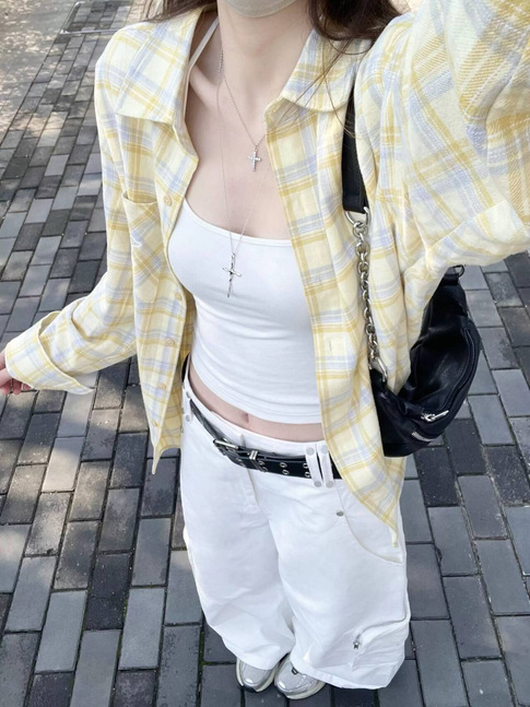 Retro yellow shirt