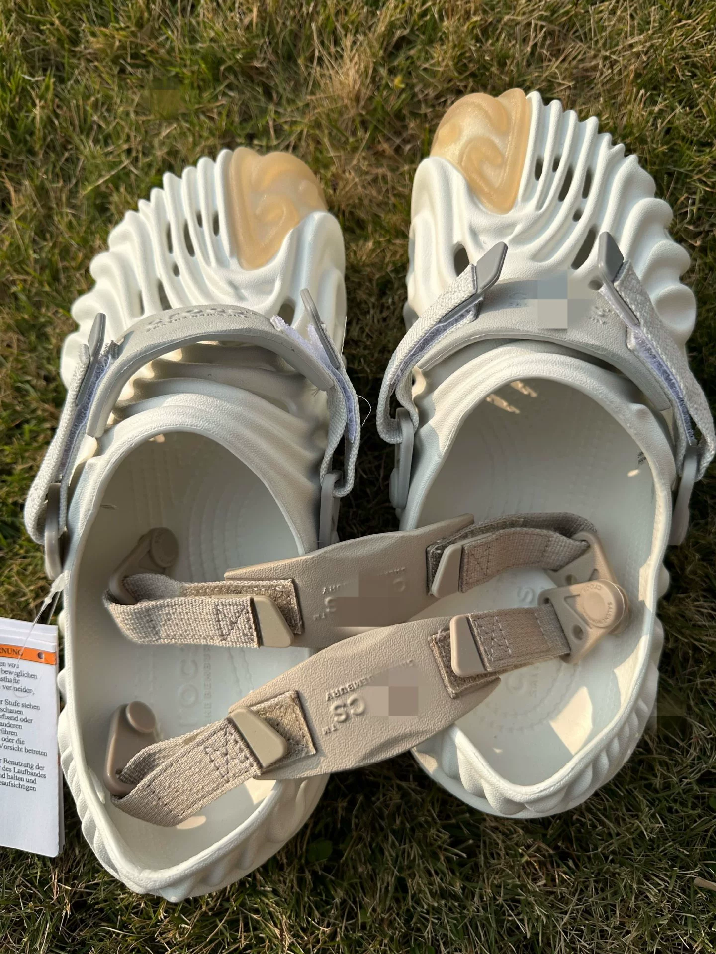 22 новых летних туфель из крокодиловой кожи с волнистым узором и противоскользящими дышащими пляжными сандалиями для мужчин и женщин