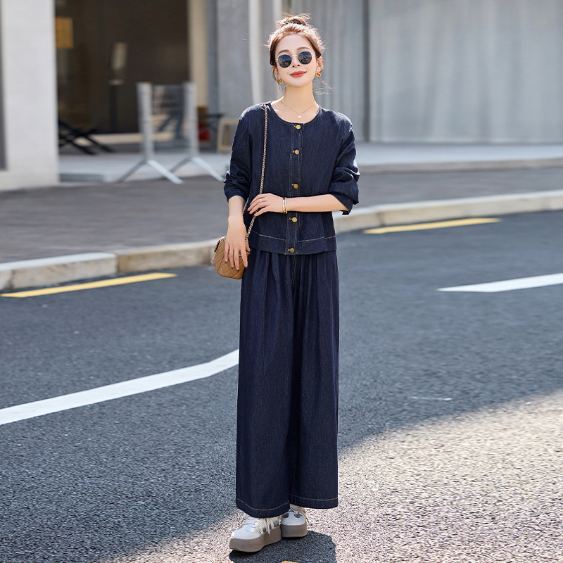 High-Waisted Wide-Leg Pants Two-Piece Set with Denim Jacket, Simple and Stylish, New Slim-Fit Outfit for Spring and Autumn 2026