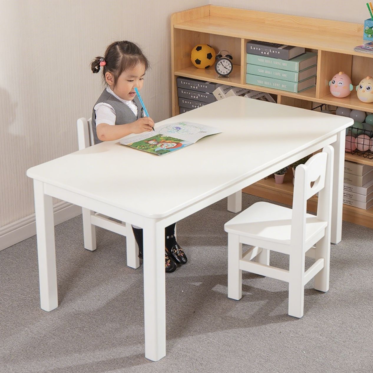 Kindergarten Solid Wood Tables and Chairs, Children's Study Desks, Home Writing Desks, Desks, Baby Painting Early Education Sets
