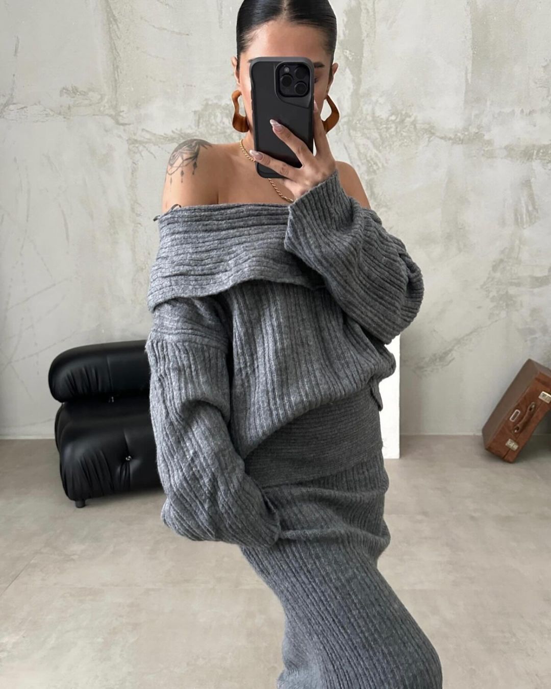 ​Damenmode, schulterfreier Strickpullover, zweiteiliges Set, langärmelig, lockere Passform, einfarbig, lässiges Outfit​_voghion.com