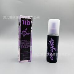 Urban Decay/アーバンメイクアップセッティングスプレー オールシーズン持続 メイクアップオイルコントロール UDクラシックバージョンの国境を越えた特別供給