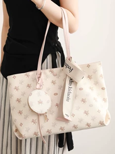 Capacious one-shoulder bag, for students