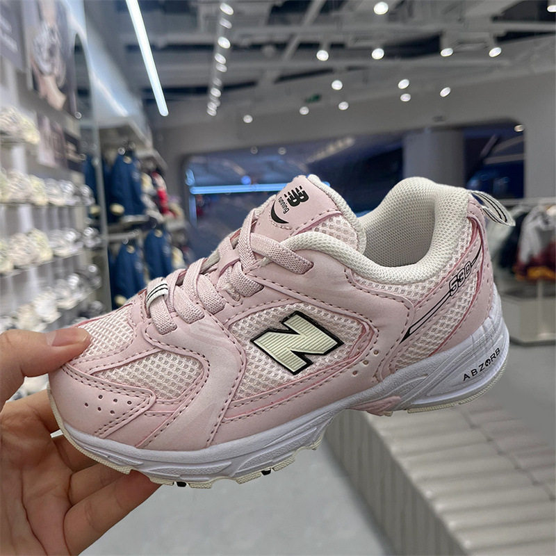 nb530 子供靴 2025 春夏新作メッシュ通気性スポーツシューズ親子男性と女性の子供のお父さんの靴|undefined