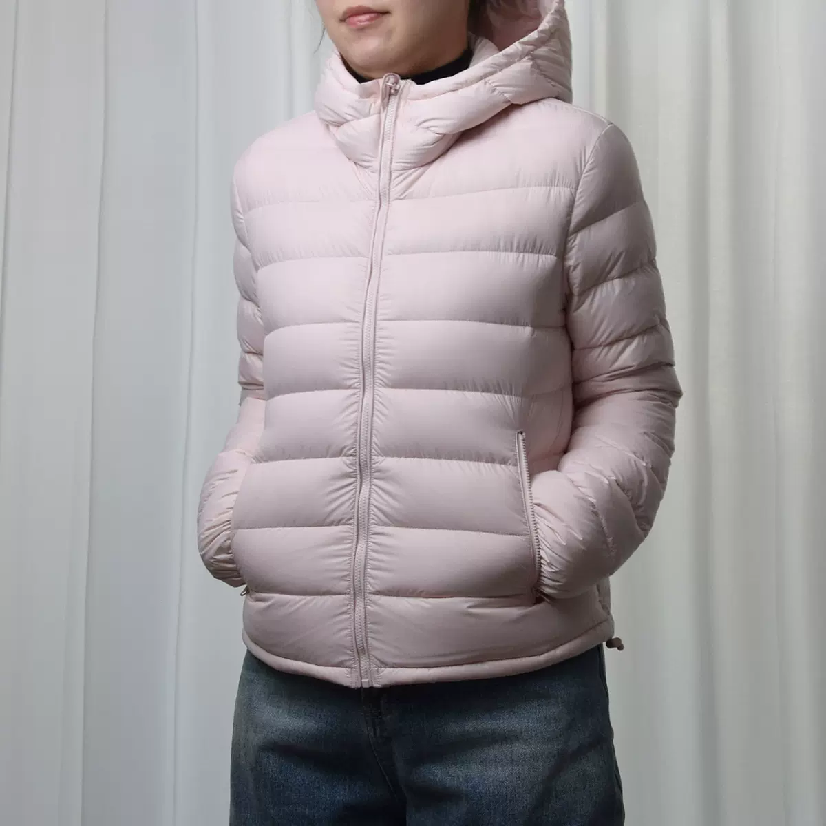 白鸭绒轻薄羽绒服女短款带帽女款超薄款保暖长袖外套