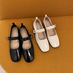 オリジナルニッチデザイナーモデル東莞ハイエンド本革レディースシューズスクエアトゥ浅い口ワンラインバックルメリージェーンシューズ