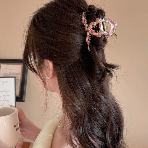 Elegant Pink Flower Hair Clip for Women 2025 Sweet Heart BB Clip Side-Swept Bangs Hairpin Head Accessory