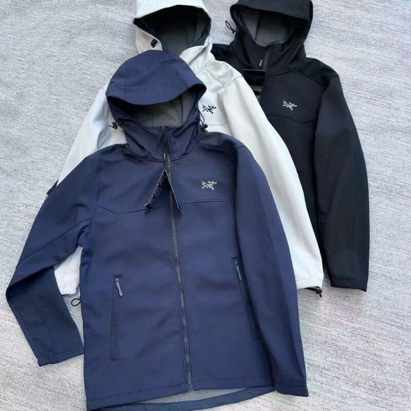 2025 New Niaojia Soft Shell Hooded Jacket Windproof and Waterproof Mountaineering Outdoor Men's and Women's Jackets Casual Bird Wholesale