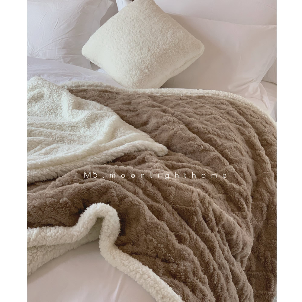 2Fins風加厚小毛毯子沙發毯午睡毯單人午休辦公室午睡蓋毯羊羔絨
