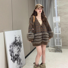 2025秋冬新款V领狐狸毛皮草外套女中长款亮丝针织开衫慵懒宽松版