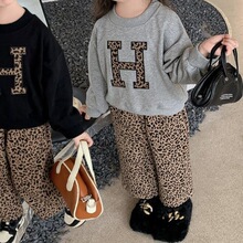 女童秋冬套装2025新款加厚豹纹儿童女宝宝中小童宽松长袖长裤两件