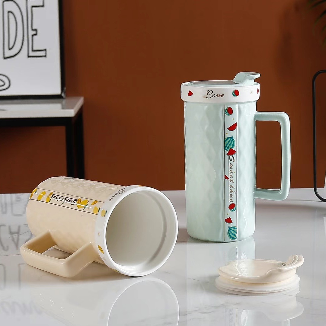 Creativo fresco vacío de gran capacidad taza cerámica personalizada agua japonés verano fruta serie con tapa