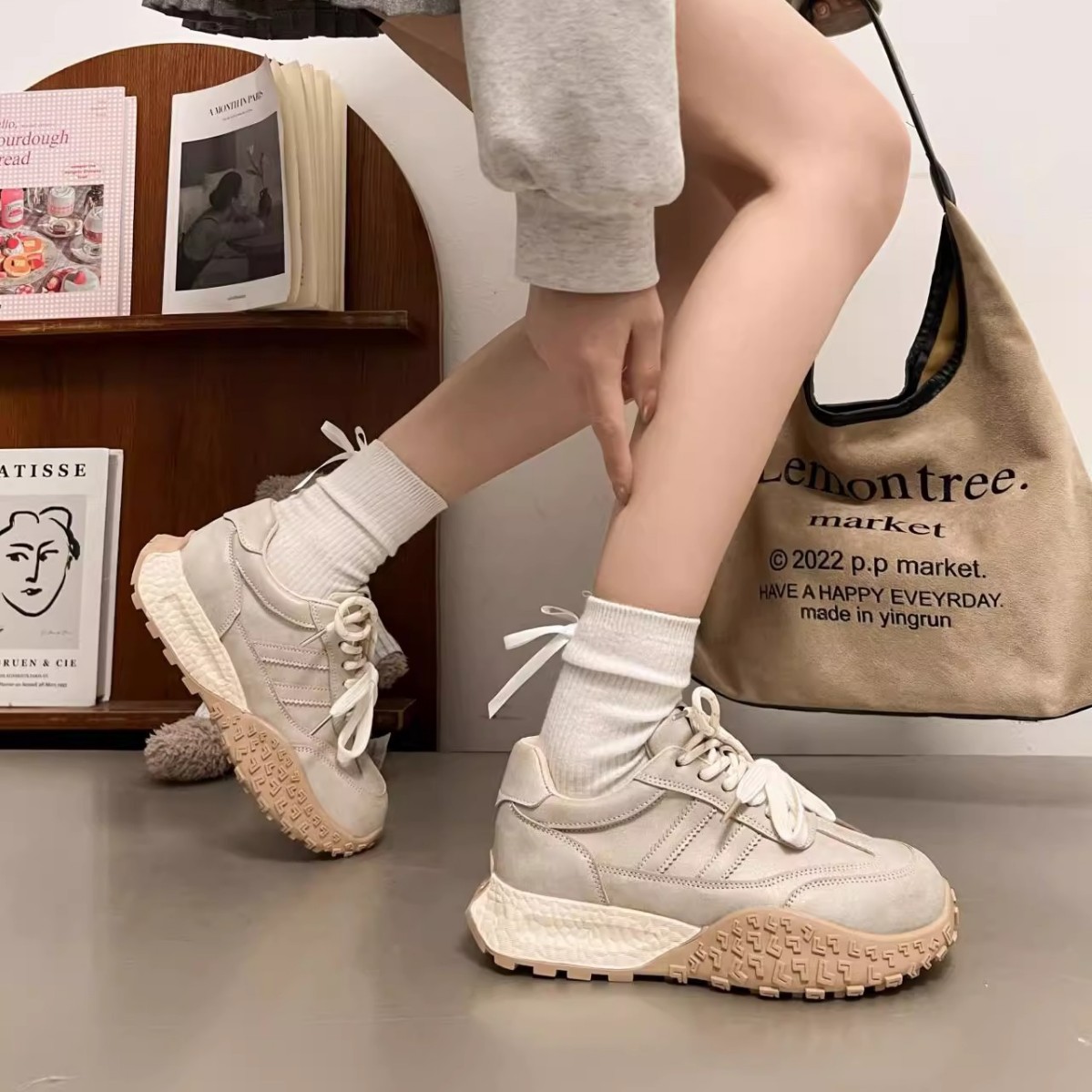 Chaobunan zapatos Gump con suela gruesa para mujeres 2025 primavera nuevos zapatos de entrenamiento alemán con suela suave de moda zapatos de deporte casuales transpirables