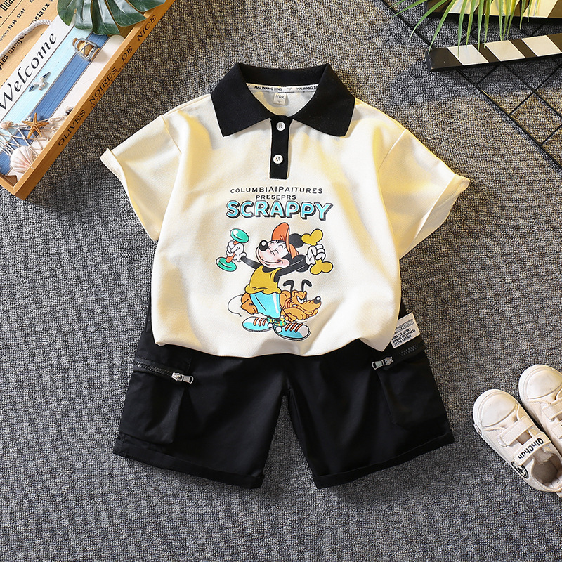 5698 traje de niño 2025 nuevo verano fresco y guapo bebé verano dibujos animados polo manga corta de dos piezas verano para niños