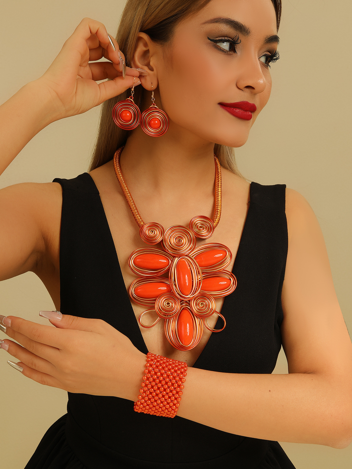 Exaggerated Handmade Aluminium Wire Dragonfly Pendant Necklace Set_voghion.com